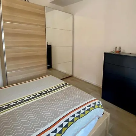 아파트 Blue Howme *